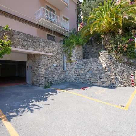 Babyaccommodation Family Garden Iii Апартаменты *
